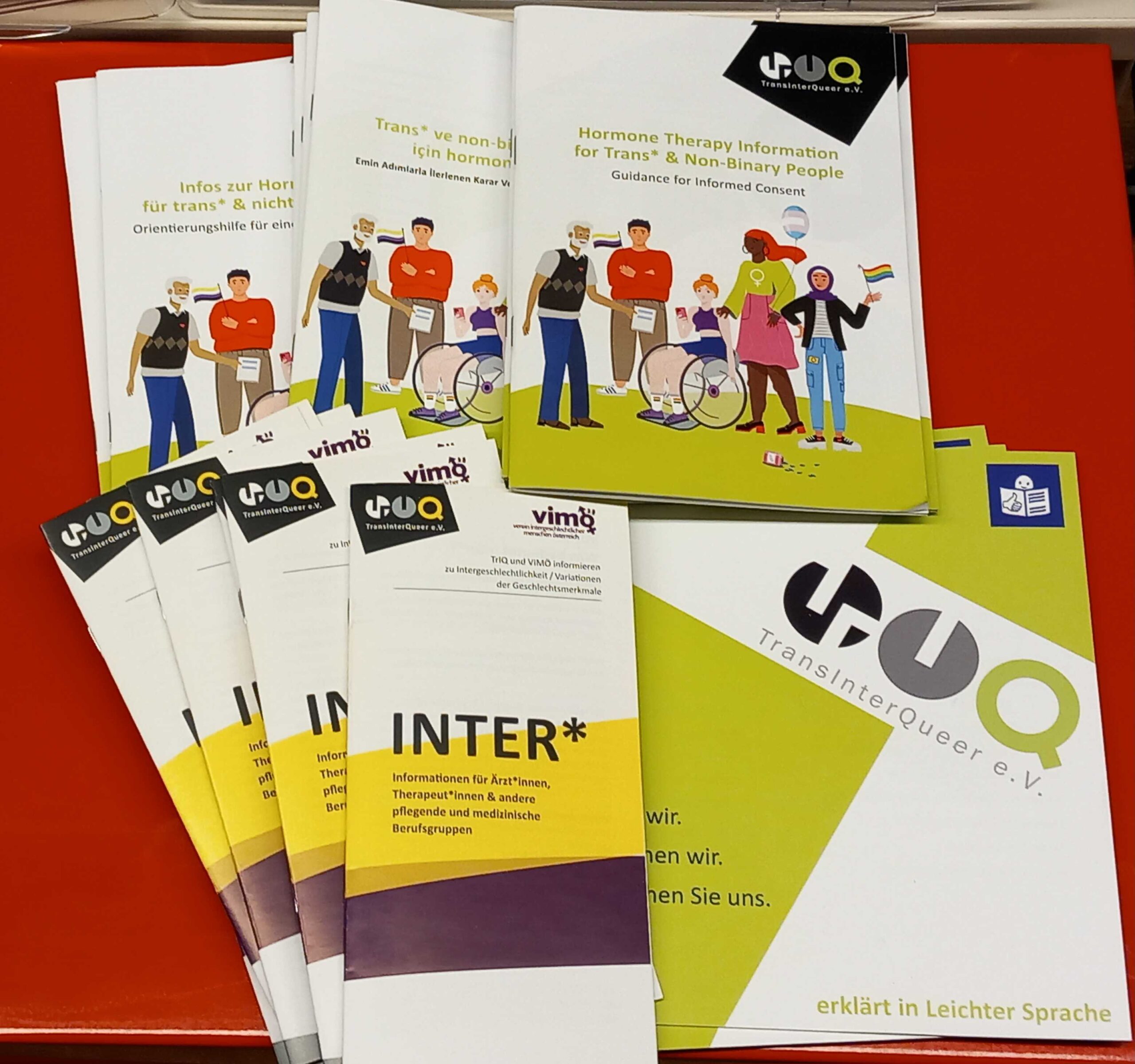 (Neue) Broschüren (wieder) verfügbar!